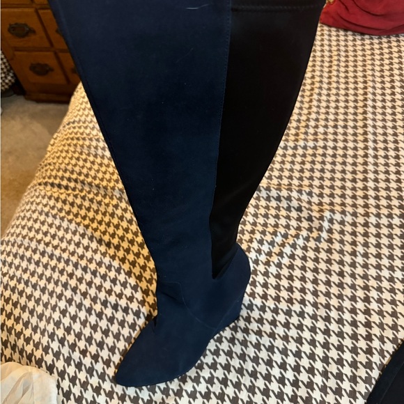Suede knee high boots , wedge heel Navy Charles David - Picture 5 of 14